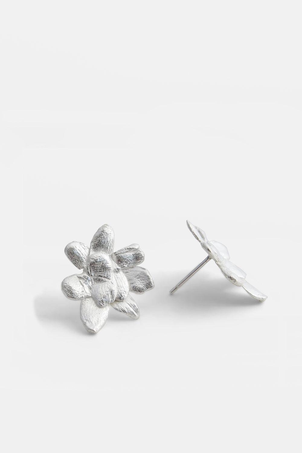 Blossom medium oorbellen