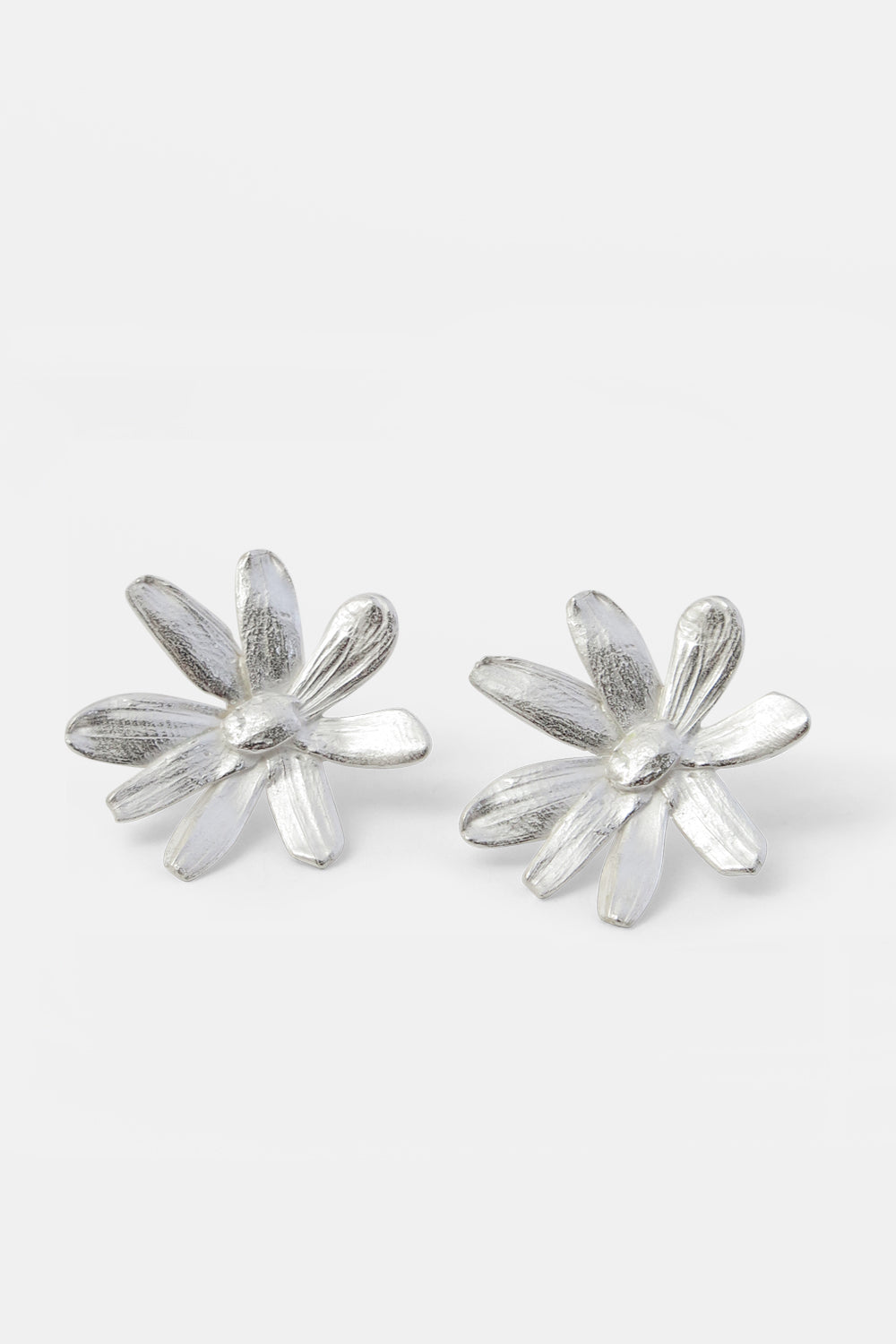 Daisy earrings
