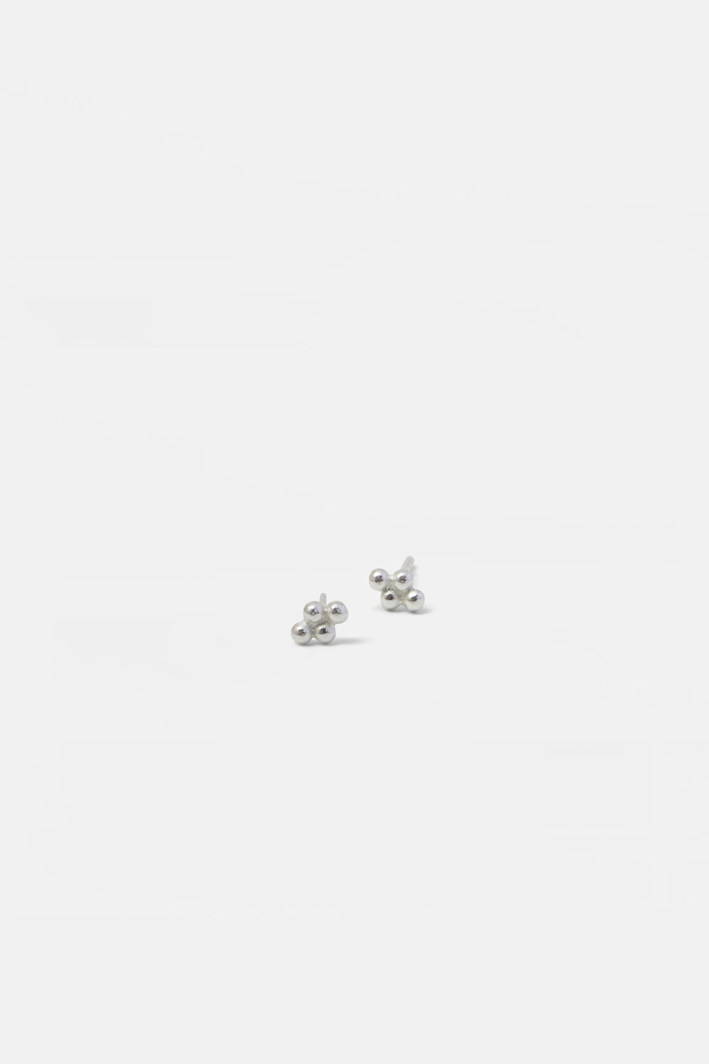 Dotted tiny rhombus
