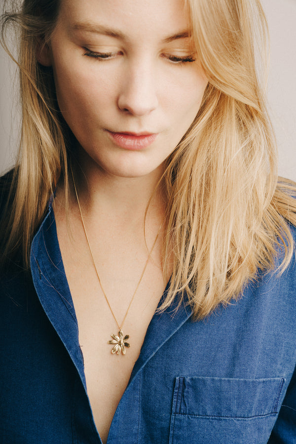 Daisy necklace