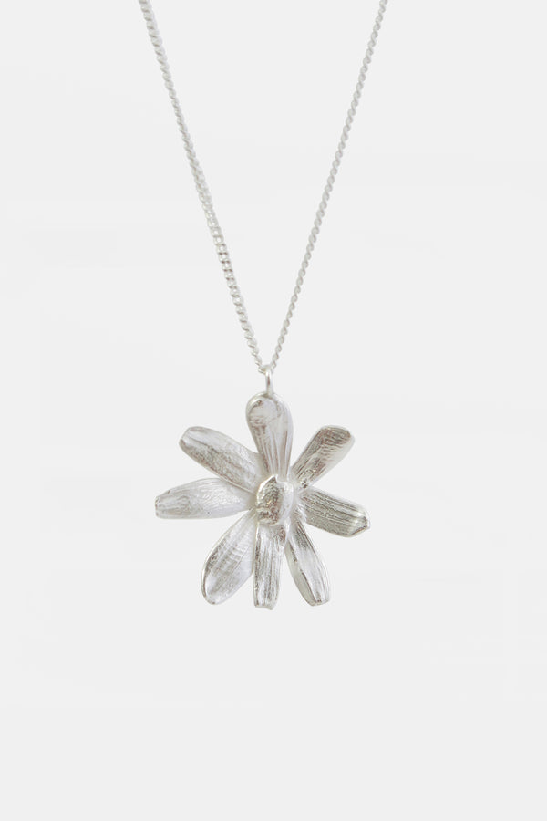 Daisy necklace