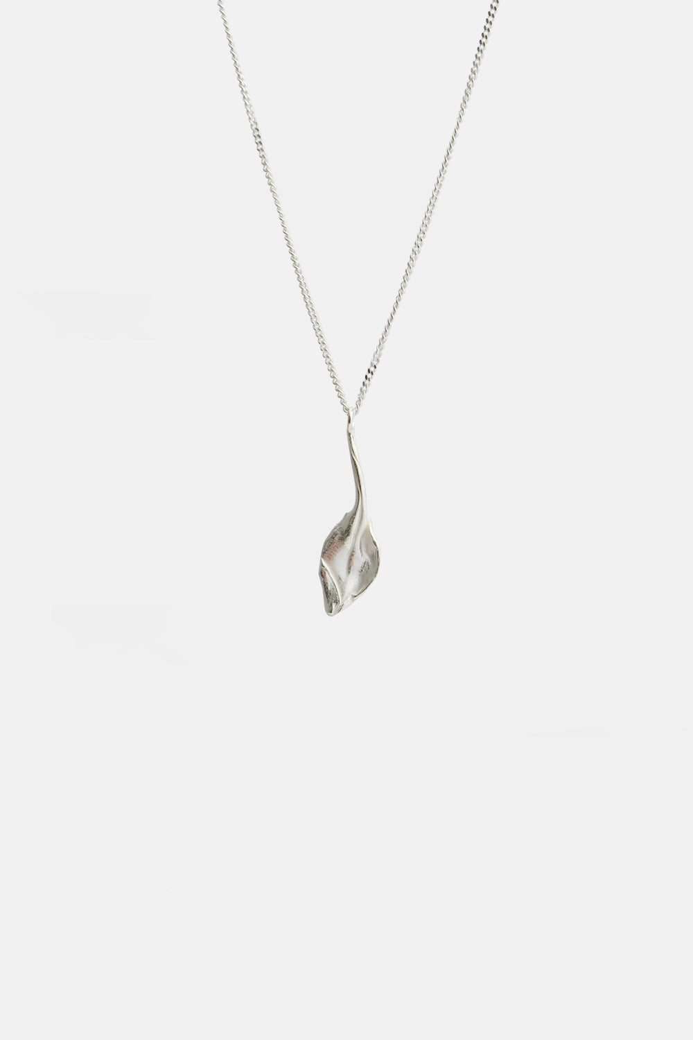 Necklace small leaf
