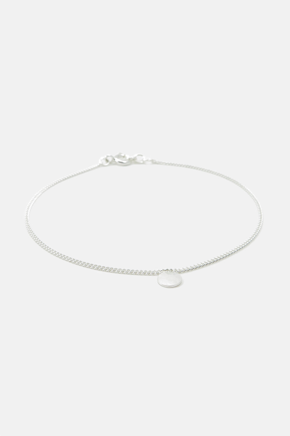 Armband met gehamerde disc